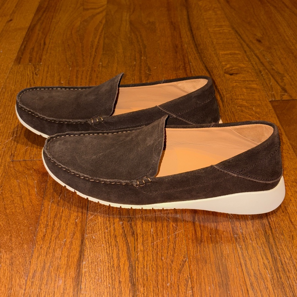 OluKai Ka’A Dark Brown Java Italian Suede Loafers Size 10.5 NWOT